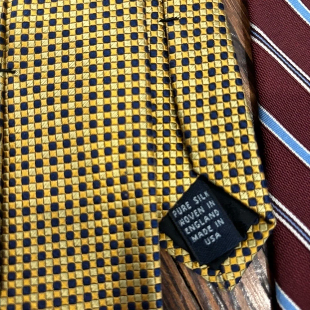Brooks Brothers Makers 5 Geometric Men’s Neck Ties England Italian Silk